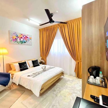Alanis Studio Suite {Shortstay} Sepang Eksteriør bilde