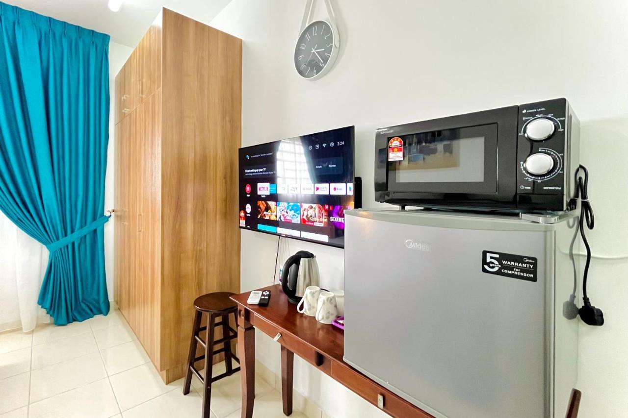 Alanis Studio Suite {Shortstay} Sepang Eksteriør bilde